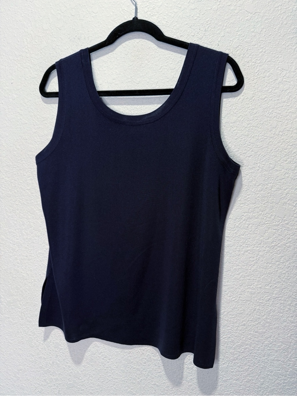 Misook Knit Navy Blue Sleeveless Shell Top